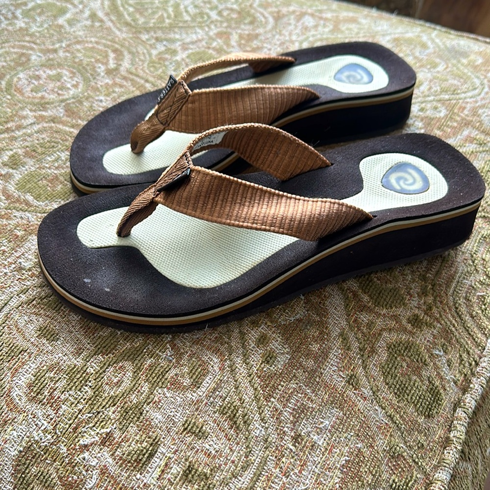 🌻3/$18 Rafters Platform Sandals